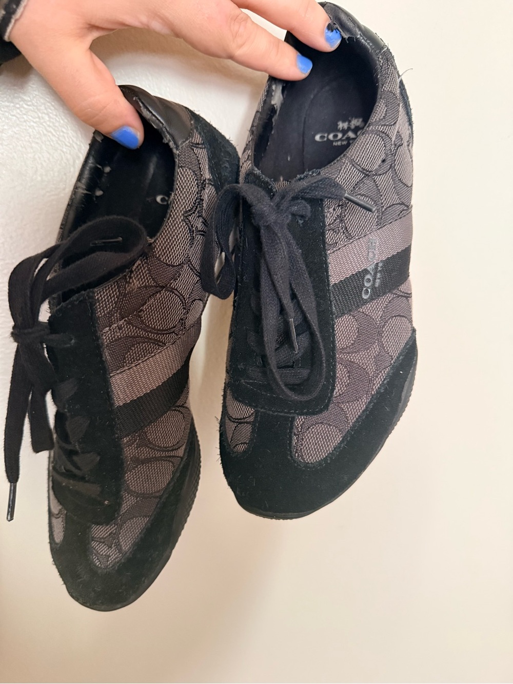 Coach Kelson Black and Gray Signature Low-Top Lace-Up Sneakers